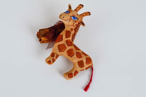 Мягкая игрушка жираф из ткани ручной работы с росписью ароматизированная - MADEheart.com
