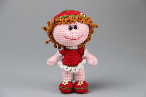 Puppe Erdbeere - MADEheart.com