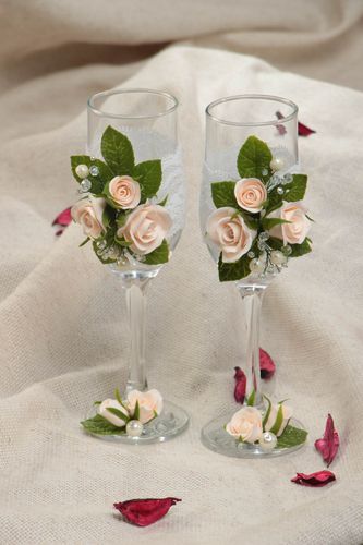 Flutes à champagne pour mariage 2 pièces en verre décorées de fleurs faites main - MADEheart.com