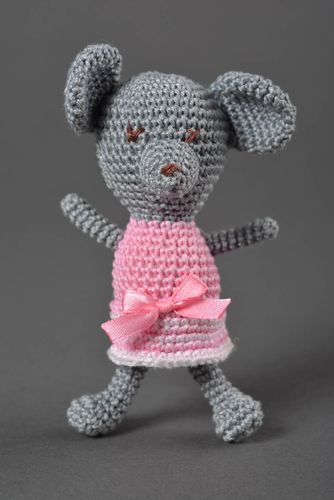 Kuscheltier Maus handgemachtes Stoff Spielzeug Geschenke für Kinder gehäkelt - MADEheart.com