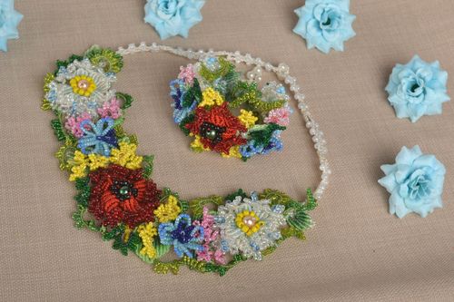 Parure bijoux Bracelet fait main Collier fleurs macramé fils perles de rocaille - MADEheart.com