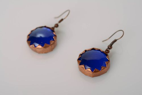 Small round handmade designer copper earrings with blue glass beads - MADEheart.com