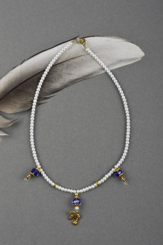 Collier fantaisie Bijou fait main en perles fausses Accessoire pour femme - MADEheart.com