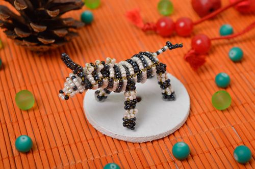 Handmade beaded figurine seed beads animal statuette decorative use only - MADEheart.com