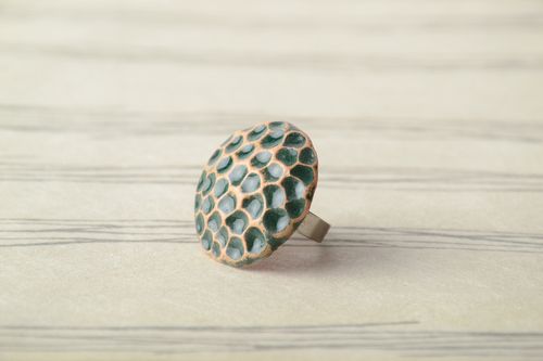 Handmade ceramic round ring - MADEheart.com