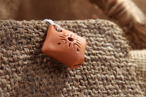 Ceramic tin whistle pendant, 2 sounds - MADEheart.com