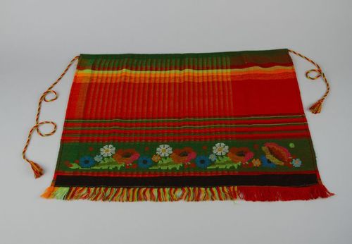 Woven apron in ethnic style - MADEheart.com
