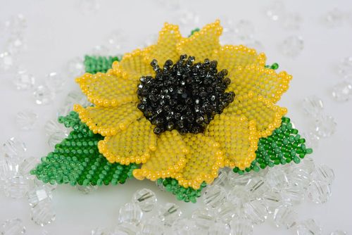 Grelle handgemachte geflochtene große Blumen Brosche aus Glasperlen Sonnenblume  - MADEheart.com