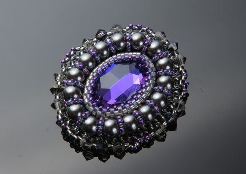 Broche original de abalorios y cuentas artesanal para mujer  - MADEheart.com