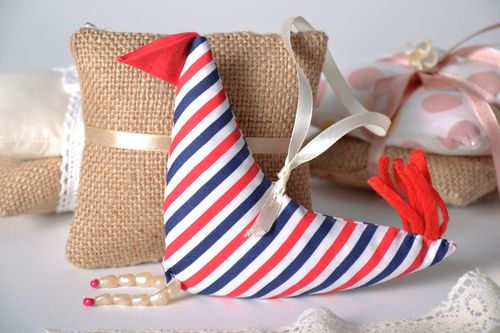 Fabric interior decoration Hen - MADEheart.com