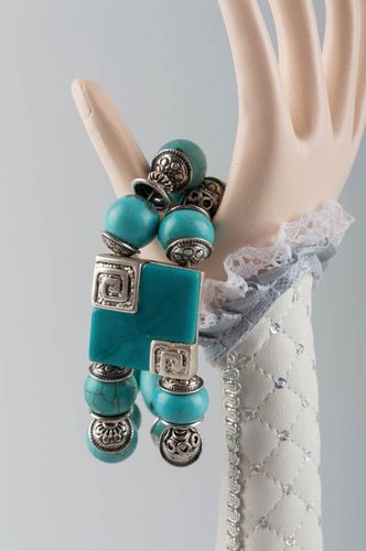 Bracelet fait main en pierres naturelles de turquoise et laiton accessoire - MADEheart.com