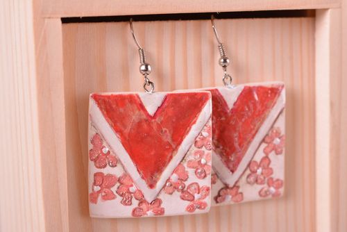 Orecchini belli in argilla fatti a mano accessorio originale con fiori - MADEheart.com