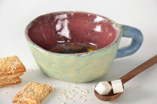 Clay glazed Mexican cup in light-green and brown color with handle 0,86 lb - MADEheart.com