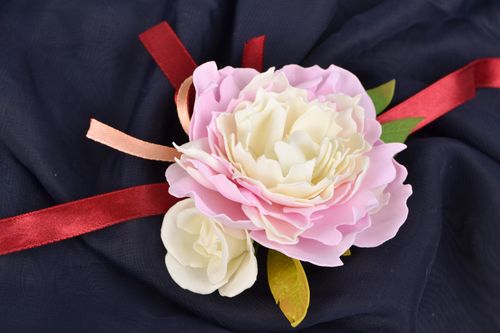 Ramillete para la muñeca con flores de goma eva Peonia y rosa - MADEheart.com