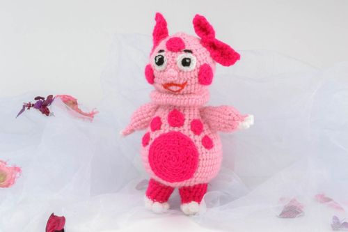 Brinquedo macio feito à mão - MADEheart.com