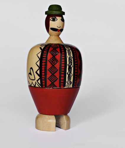 Estatueta de madeira engraçada - MADEheart.com