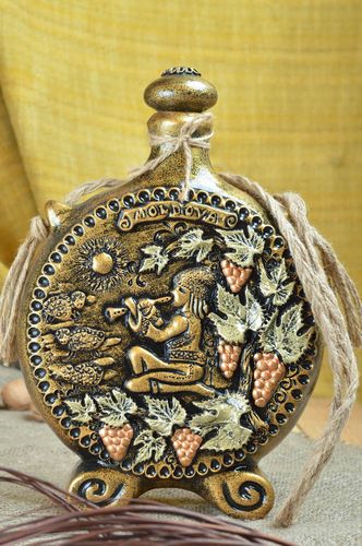 60 oz ceramic circle shape wine carafe with molded ornament 4.3 lb - MADEheart.com