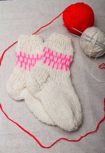 Warm childrens socks - MADEheart.com