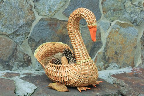 Decorative basket Swan - MADEheart.com