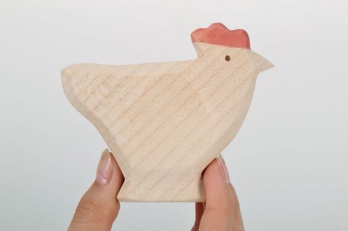 Wooden statuette Chicken - MADEheart.com