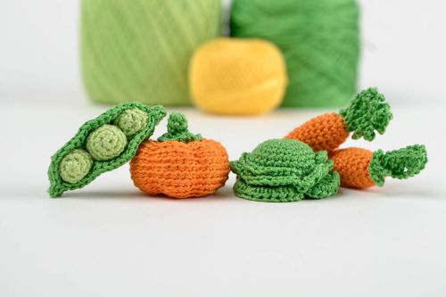 Handmade gehäkeltes Gemüse Set ausgefallene Spielzeuge Geschenk Idee 5 Stück - MADEheart.com