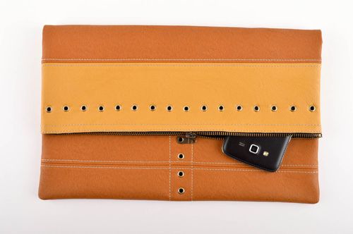 Handgefertigt Clutch Tasche beige Designer Tasche originelles Geschenk  - MADEheart.com