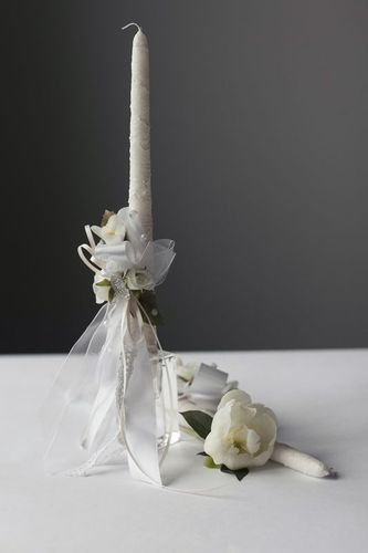 Свадебная свеча с белыми лентами - MADEheart.com