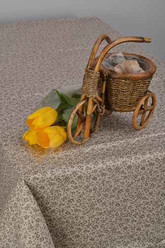 Fabric tablecloth with flower print - MADEheart.com