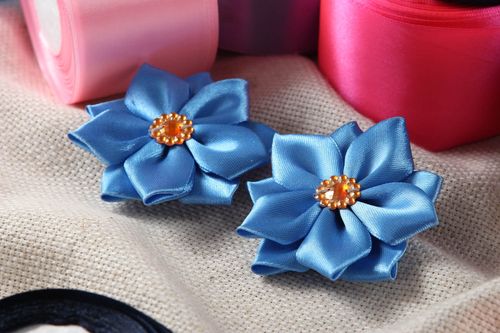 Barrettes cheveux fait main Pinces à cheveux 2 pièces fleurs bleues Cadeau fille - MADEheart.com