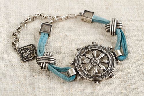 Stylish handmade metal bracelet womens bracelet designs fashion accessories - MADEheart.com