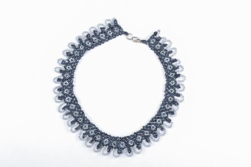 Collier en perles de rocaille tchèques fait main - MADEheart.com