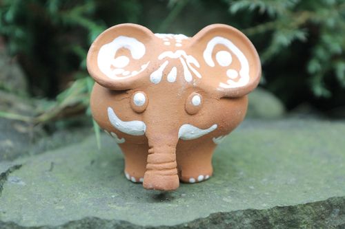 Estatueta de cerâmica artesanal Elefante - MADEheart.com