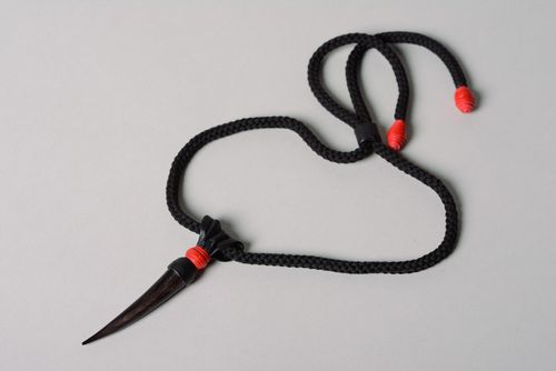 Colgante de cuerno y cuero original hecho a mano colgante de moda para mujeres - MADEheart.com