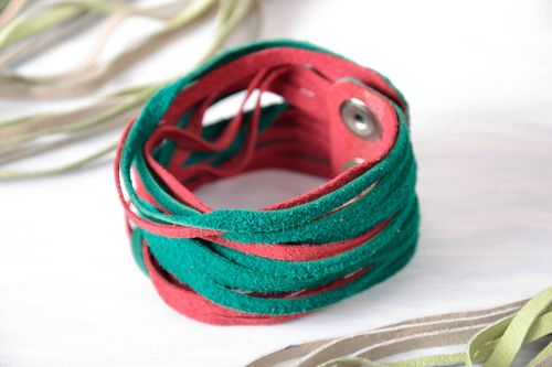 Bracelet made ​​of genuine leather - MADEheart.com