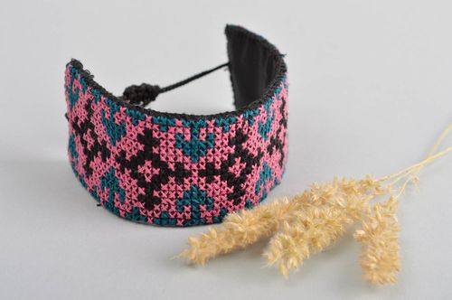 Schmuck Accessoire handmade Armband aus Stoff ungewöhnlich Armband Frauen - MADEheart.com