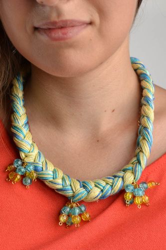 Collier textile Bijou fait main Accessoire femme jaune bleu beau original - MADEheart.com