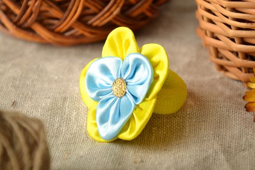 Hair tie with flower - MADEheart.com