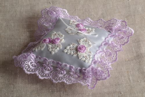 Handmade wedding rings pillow with lace and beads in white and lavender colors - MADEheart.com
