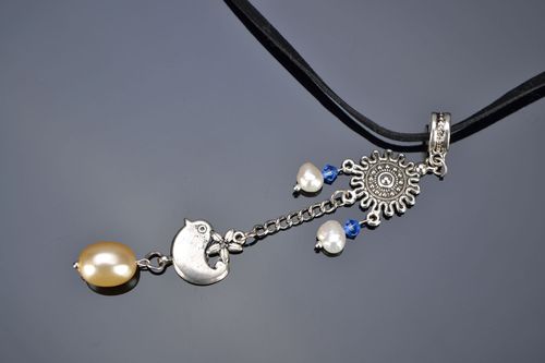 Pendant with a cord - MADEheart.com