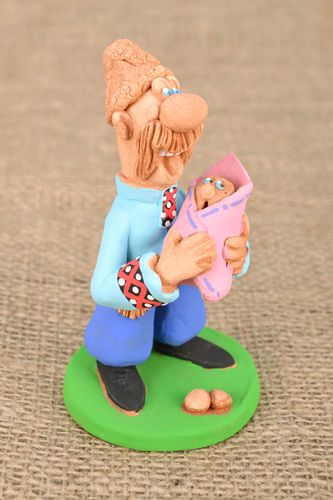 Estatueta de cerâmica - MADEheart.com
