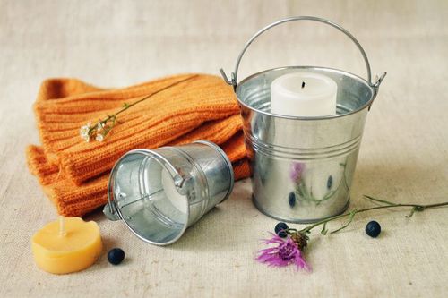 Candle holder in the form of a metal pail - MADEheart.com