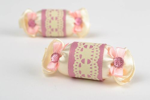 Ensemble délastiques à cheveux en forme de bonbons roses faits main 2 pièces - MADEheart.com