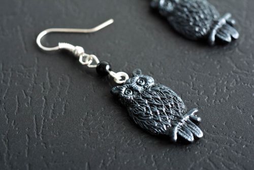 Orecchini belli in argilla polimerica fatti a mano accessorio civetta - MADEheart.com