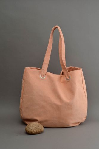 Große stilvolle rosa Tasche handmade aus künstlichem Wildleder mit Innentasche - MADEheart.com