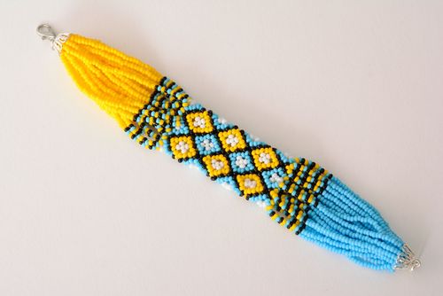 Wide ethnic wrist bracelet - MADEheart.com