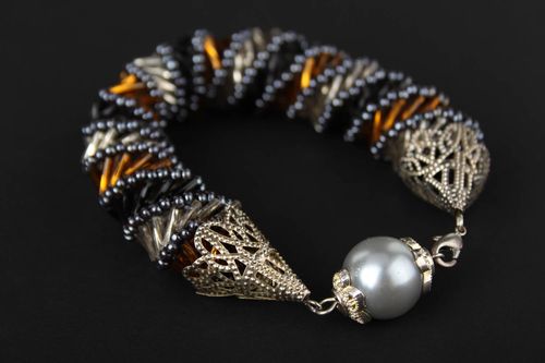 Beautiful handmade wrist bracelet woven bead bracelet beaded bracelet designs - MADEheart.com