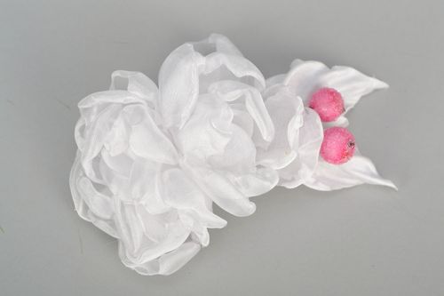 Gancho de cabelo de cetim feito à mão  - MADEheart.com