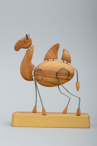 Wood sculpture handmade animal figurines table decorating ideas wooden gifts - MADEheart.com