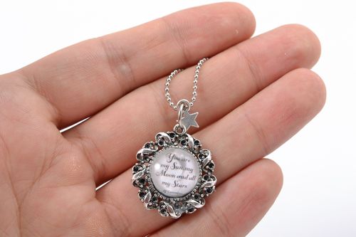 Handmade Anhänger mit Kette - MADEheart.com