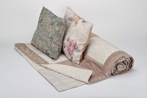 Children bedspread & pillowcase - MADEheart.com